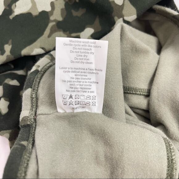 Yummie 'Rachel' Camo High Waist Full Length Leggings Athletic Athleisure Small - Picture 7 of 7